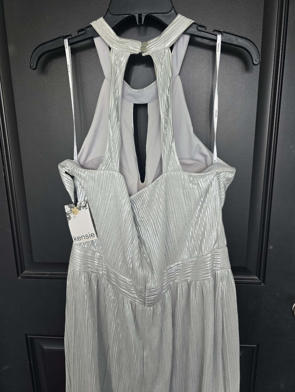 Kensie Silver Metallic Pleated Halter Dress Keyhole Neck Sleeveless Midi Size 16 - Picture 10 of 10